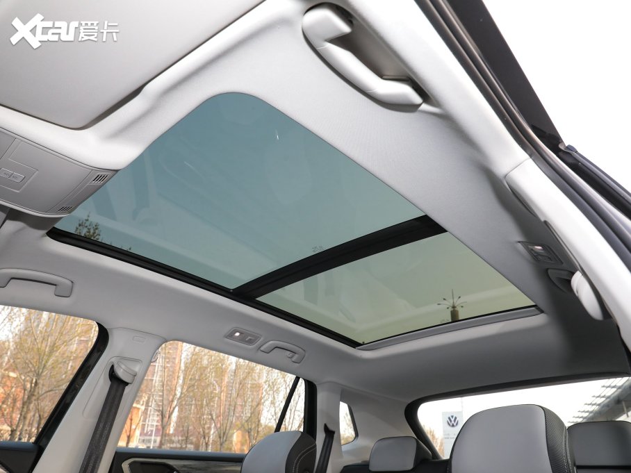 2023̽ Ŀ 380TSI R-Lineܰ