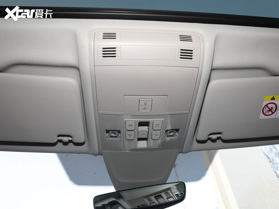 2023̽ Ŀ 380TSI R-Lineܰ