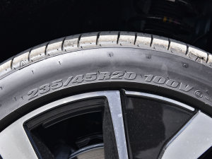 2023380TSI (q)R-Line Proǻ۰ ݆̥ߴ