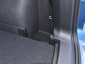 2023380TSI (q)R-Line Proǻ۰ g