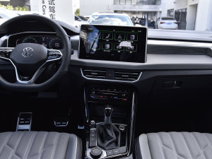 2023380TSI (q)R-Line Proǻ۰ п_