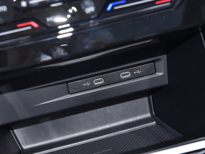 2023380TSI (q)R-Line Proǻ۰ п؅^(q)