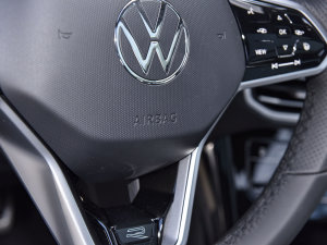 2023380TSI (q)R-Line Proǻ۰ п؅^(q)