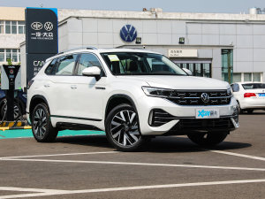 2023380TSI R-Lineܰ ǰ45