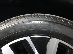 2023380TSI R-Lineܰ ݆̥ߴ