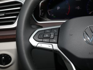 2023380TSI R-Lineܰ п؅^