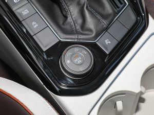 2023380TSI R-Lineܰ п؅^