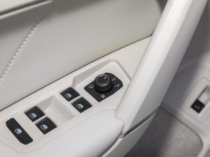 2023380TSI R-Lineܰ п؅^