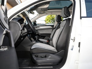 2023330TSI R-Lineܰ ǰſg