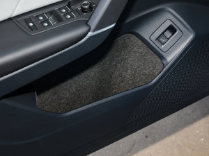 2023330TSI R-Lineܰ ǰTg