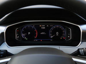 2023330TSI (q)R-Lineܰ x