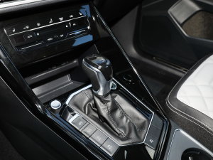 2023330TSI (q)R-Lineܰ QU