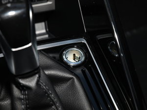 2023330TSI R-Lineܰ п؅^