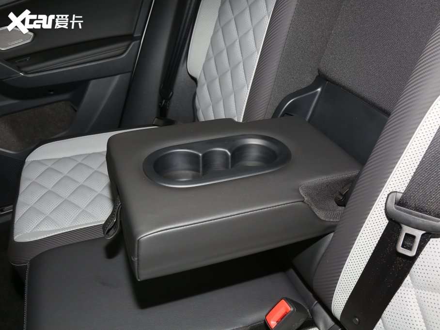 2023̽X 380TSI Şǻ۰