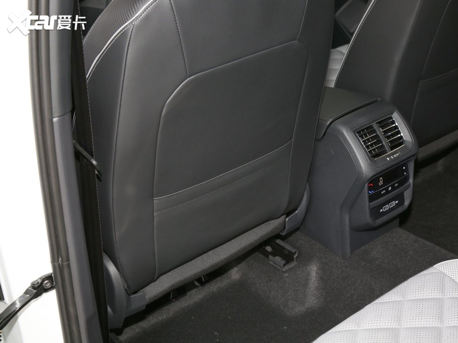 2023̽X 380TSI (q)Şǻ۰