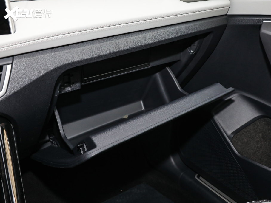 2023̽X 330TSI (q)Şǻ۰