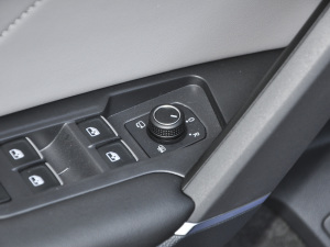 2023��280TSI ���APlus�M�A�� �п؅^