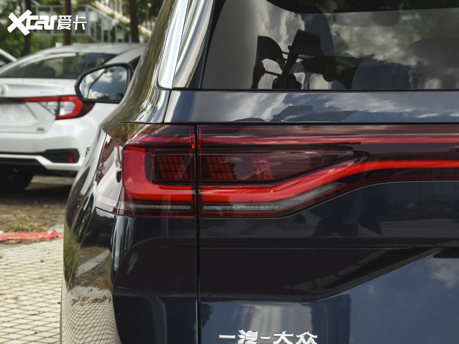 2022 380TSI AѾPro 7