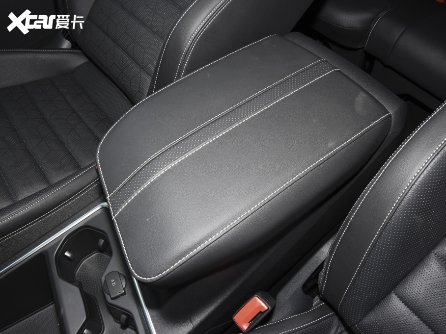 2022 380TSI (q)AѾPro 7