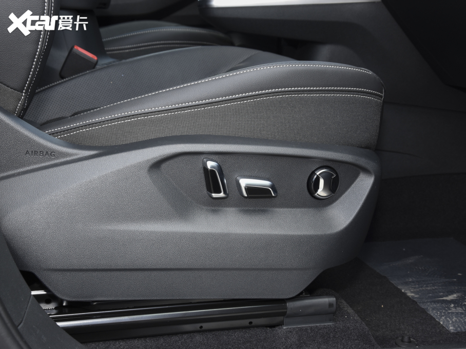 2022 380TSI (q)AѾPro 7