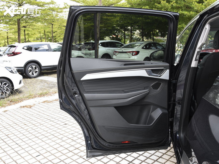 2022 380TSI (q)AѾPro 7