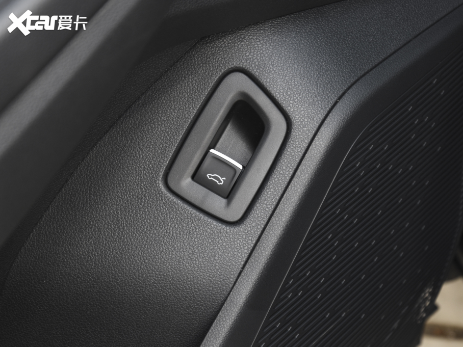 2022 380TSI (q)AѾPro 7