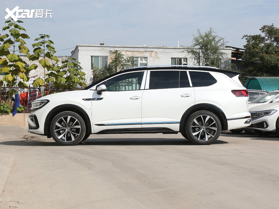 2022 380TSI R-Lineؾ 6