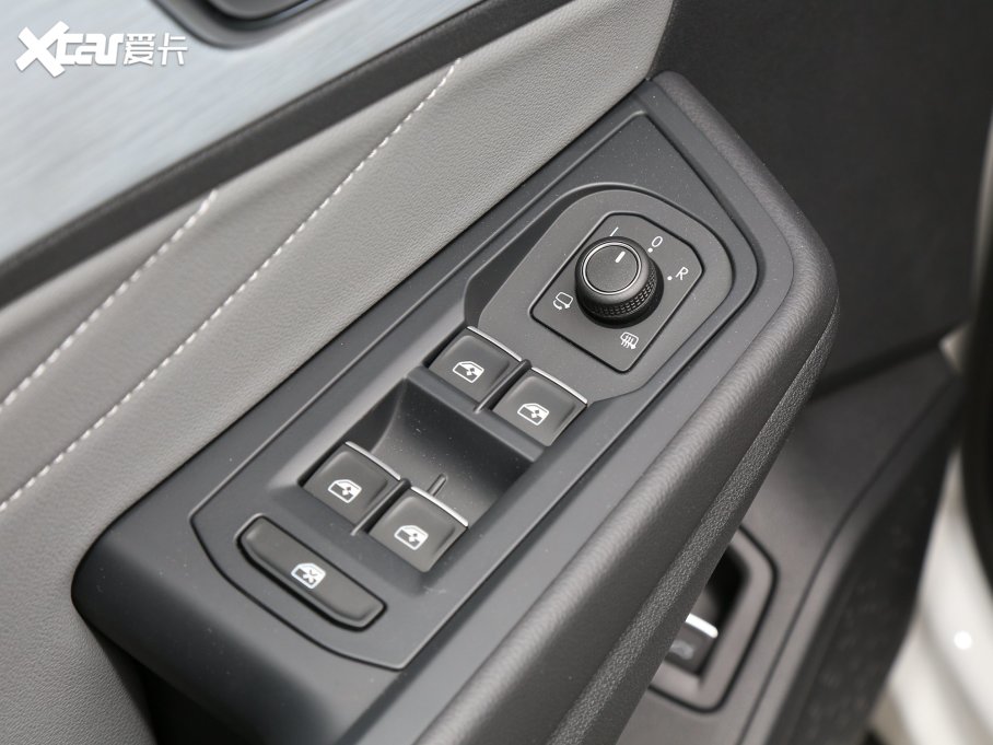 2022 380TSI (q)R-Lineؾ 6