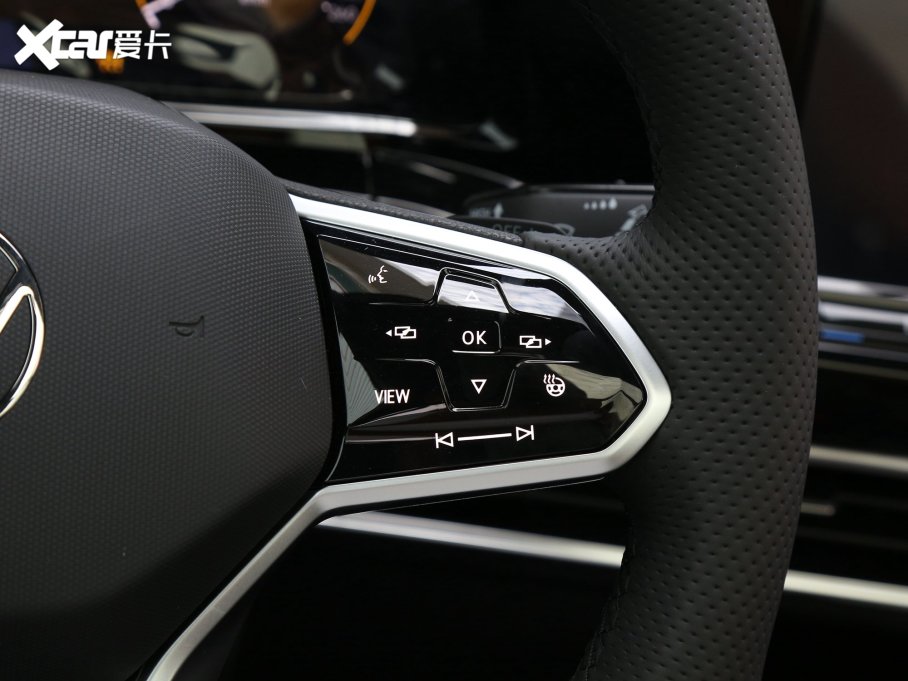 2022 380TSI R-Lineؾ 6