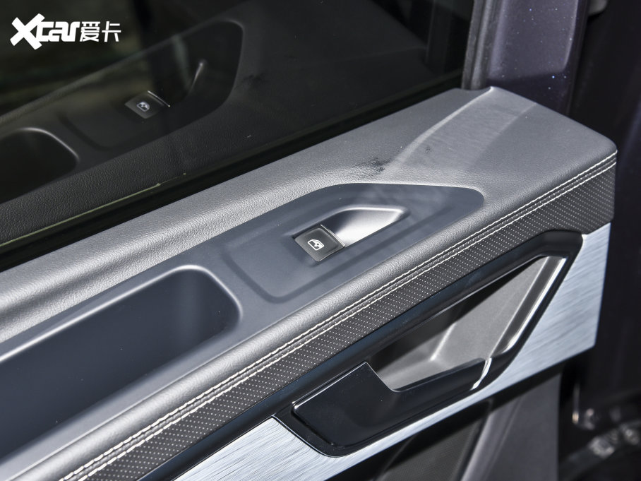 2022 380TSI (q)AѾPro 6