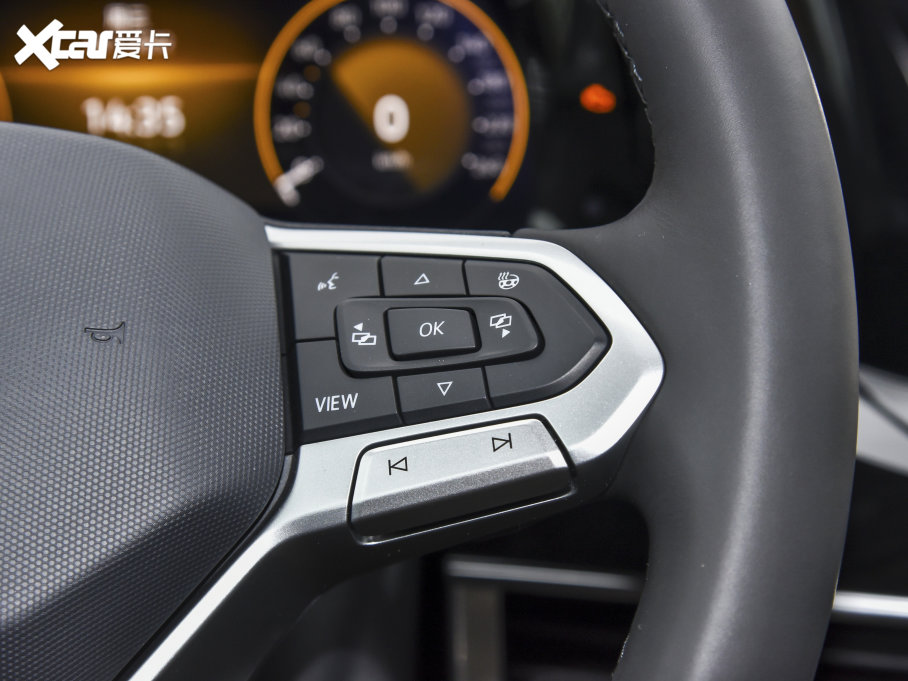 2022 380TSI (q)AѾPro 6