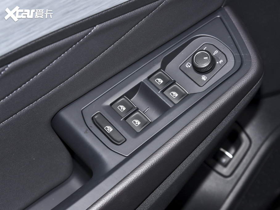 2022 380TSI (q)AѾPro 6