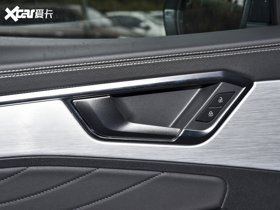 2022 380TSI (q)AѾPro 6