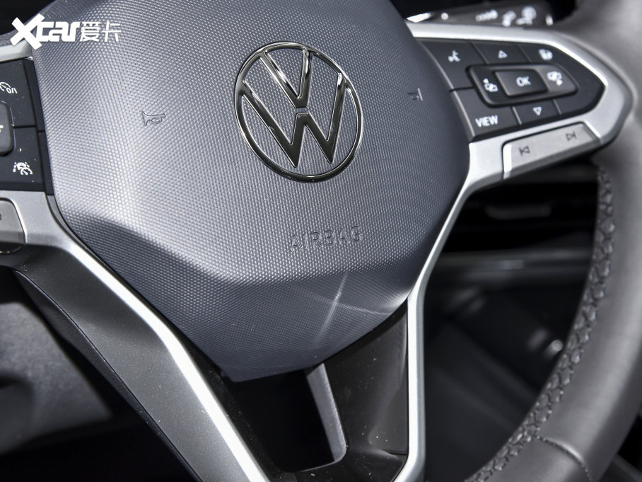 2022 380TSI AѾPro 6