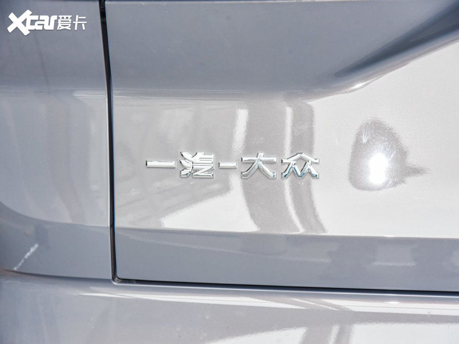 2022 330TSI (q)AѾ 7