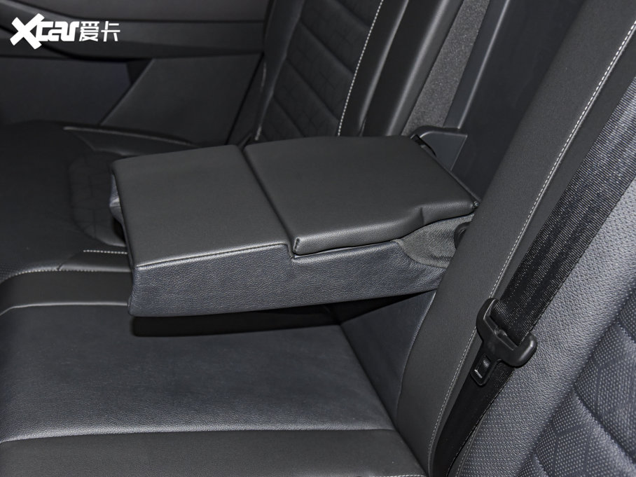 2022 330TSI (q)AѾ 7