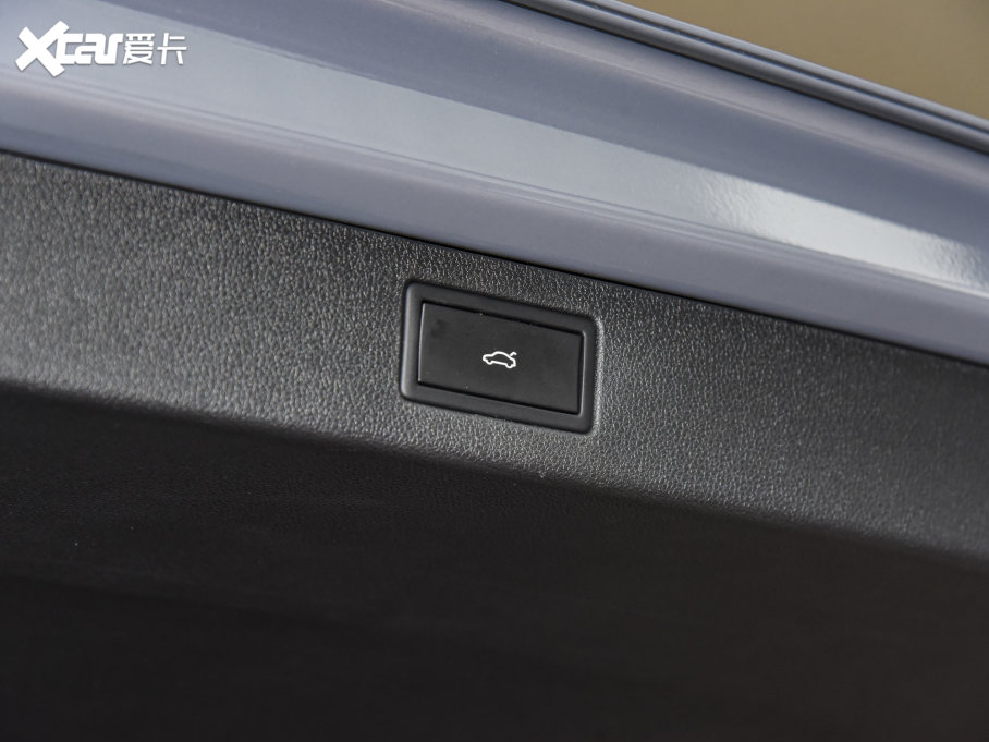 2022 330TSI AѾ 7