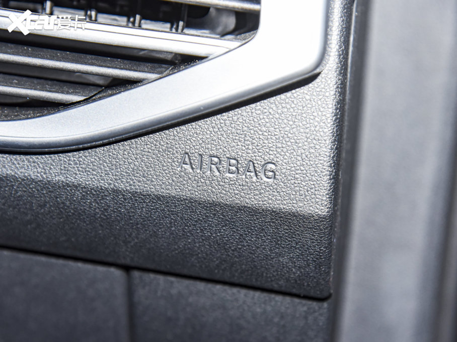 2022 330TSI AѾ 7