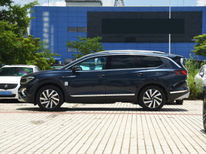 2022款380TSI 四驱豪华佳境版Pro 7座 正侧（左）