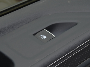 2022380TSI AѾPro 7 ܇ƅ^