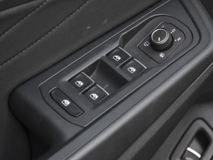 2022380TSI AѾPro 7 п؅^