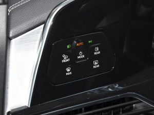 2022380TSI AѾPro 7 п؅^