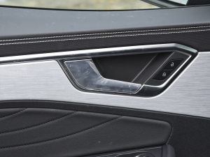 2022380TSI AѾPro 7 п؅^