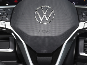 2022380TSI AѾPro 7 п؅^