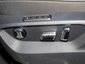 2022款530TSI 四驱旗舰胜境版Pro 6座 主驾驶座椅调节