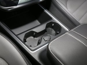 2022380TSI R-Lineؾ 6 ǰű