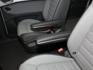 2022380TSI R-Lineؾ 6 