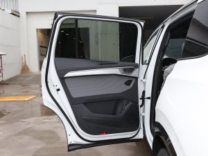 2022380TSI R-Lineؾ 6 ܇T