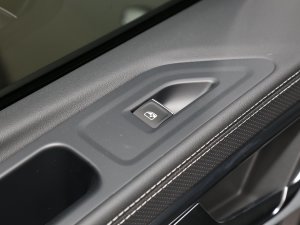 2022380TSI R-Lineؾ 6 ܇ƅ^(q)