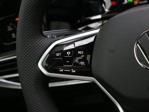 2022380TSI (q)R-Lineؾ 6 п؅^(q)